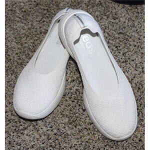 KEDS Blisswalk Skimmer Starburst White Flat Slip On 8.5 Bliss Foam Tech